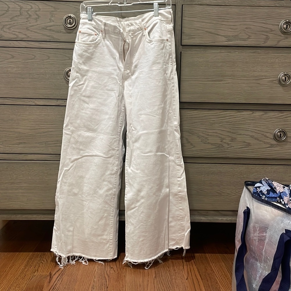 Wide leg white mother jeans size 27